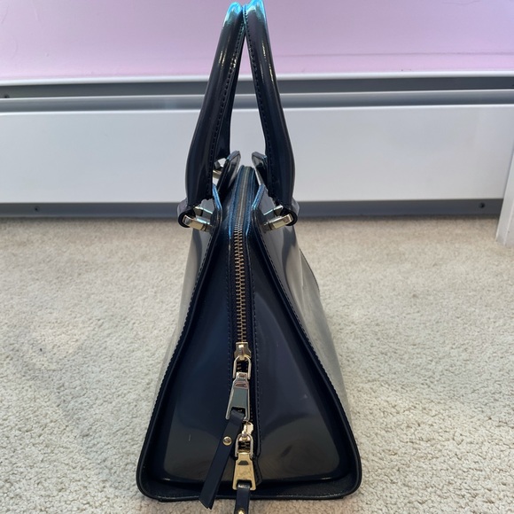 Authentic Iacucci Leather Bag - Picture 4 of 8